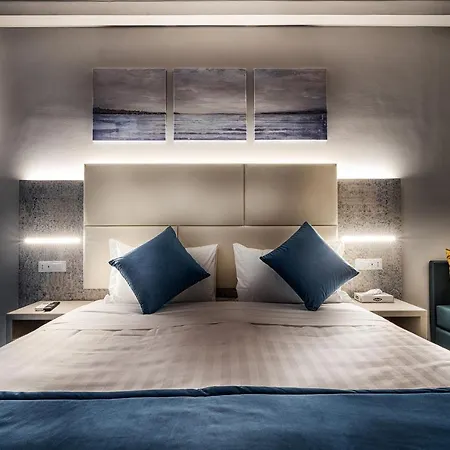 Suite Blue Style-2