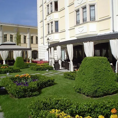 Grand Visconti Palace-3