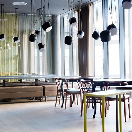 Comfort Hotel Bergen Airport-3