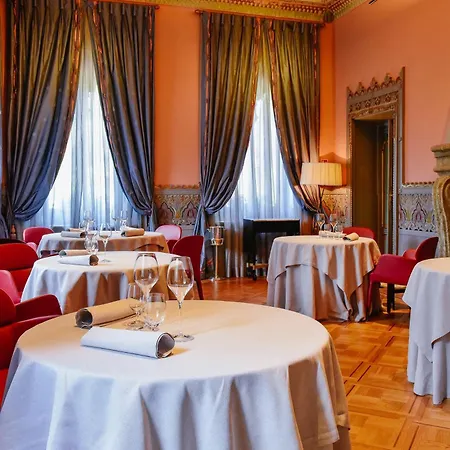Relais & Chateaux Villa Crespi-3