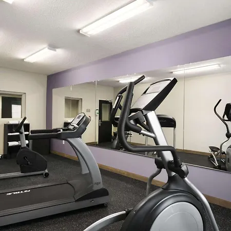 Microtel Inn & Suites By Wyndham-3