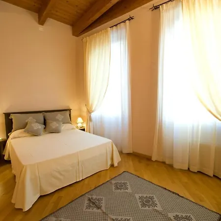 Piazza Azuni 18 Guest House-2