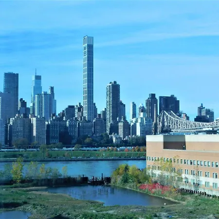 Wyndham Garden Long Island City-3