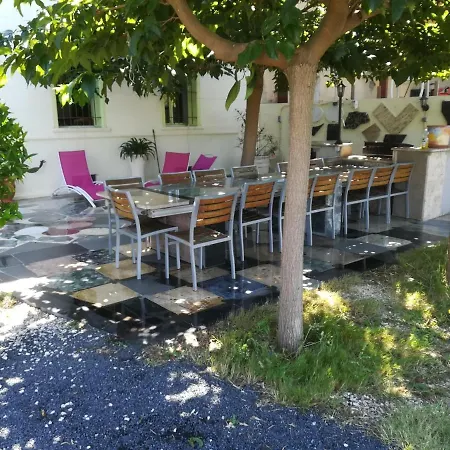Mas des Marbres Sauvages dans un parc immense à 10mn de la plage-3