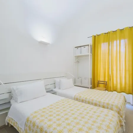 Central Savona B&B-2