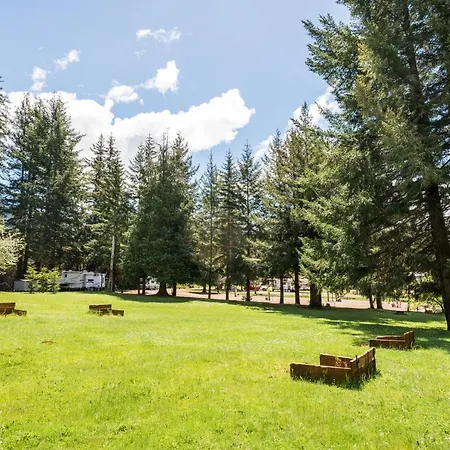 Redwood Meadows Rv Resort-3