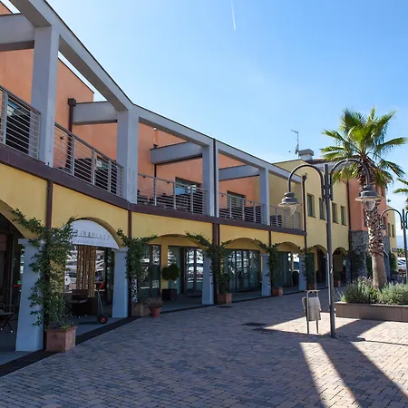 Marina Place Resort-3