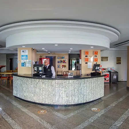 Hotel Golden Park Curitiba By Nacional Inn-2