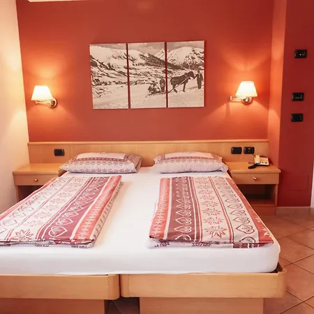 Hotel Garni Rin Da Rin-3