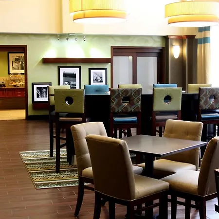 Hampton Inn & Suites Paducah-3