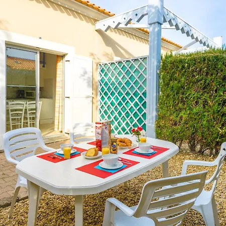 Lagrange Vacances Le Scarlett et Les Soleillades-3