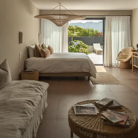 Suites 23-2