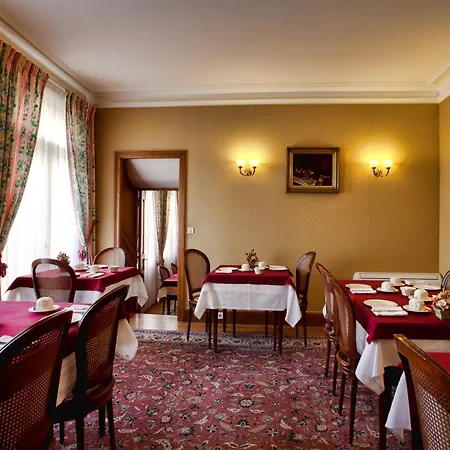 Logis Hotel Belle Epoque-2