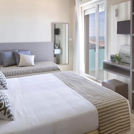 Little Hotel-2