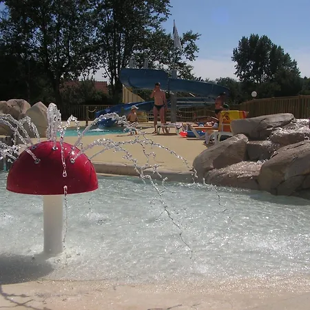 Camping Les Jardins de la Mer-2