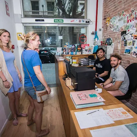 Black Swan Hostel Barcelona-3