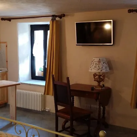 Maison Du-Noyer Chambres et Tables d'Hotes-2