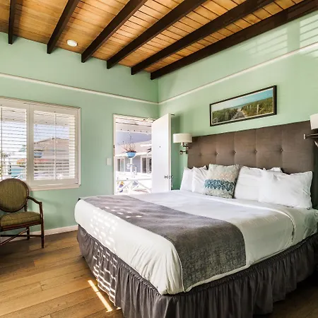 Pleasant Inn-3