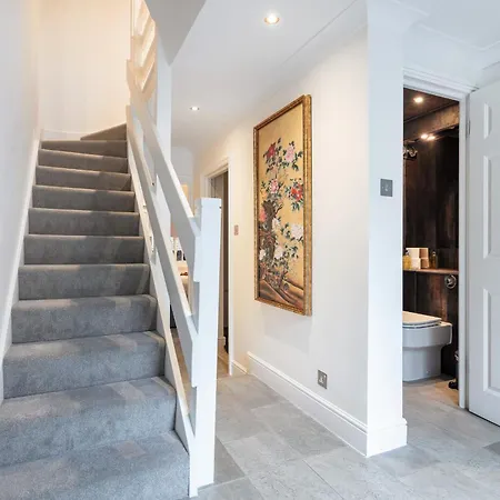 Rare 4Beds Townhouse In Kensington With Patio-2