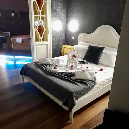 Smart Lux Roma Veneto-3