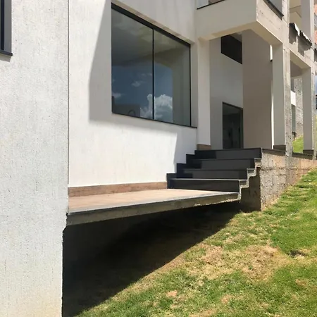 Escarpas Flats-3