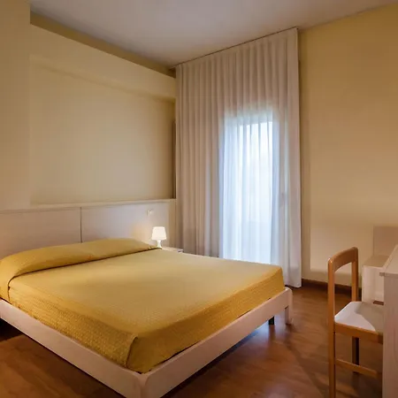 Hotel B&B Risorta-3