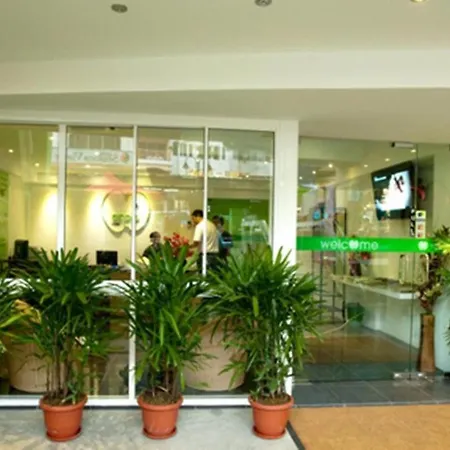Apple Hotel-3