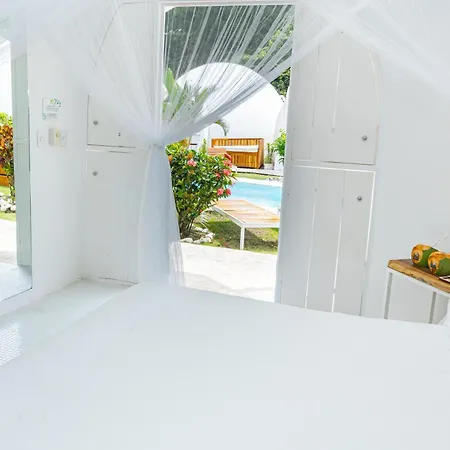 Igloo Beach Lodge-3