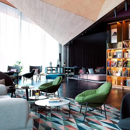 Renaissance Warsaw Airport Hotel-2