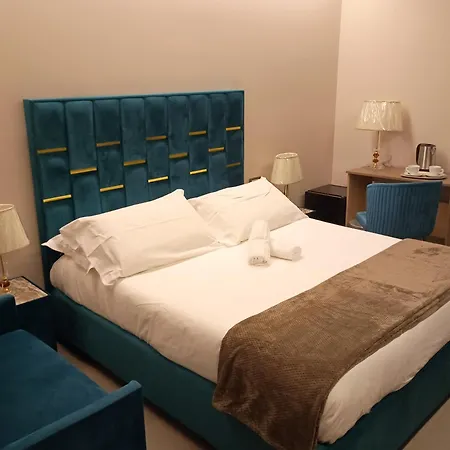 B&B Suites&Rooms piazza dei martiri-2