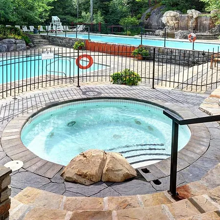 Les Eaux 225-1 Ski-Hot Tub-Free Shuttle-2