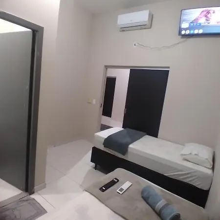 Hotel America 2-2
