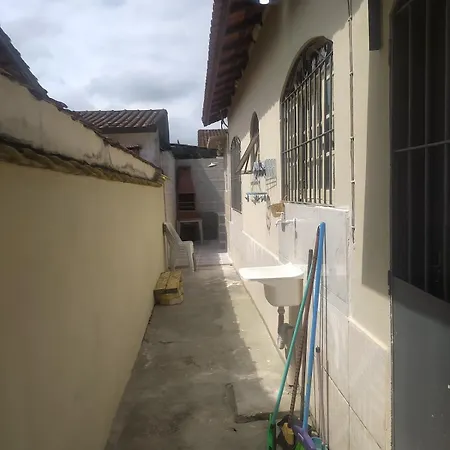 Casa em Mongaguá com piscina 2025 #-3