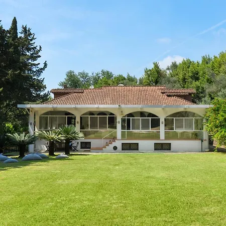 VILLA MANGANELLI 12, Emma Villas-3