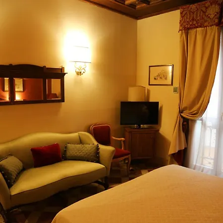 Albergo Delle Drapperie-2