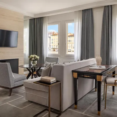 Lungarno Luxury Apartments - By Lungarno Collection-3