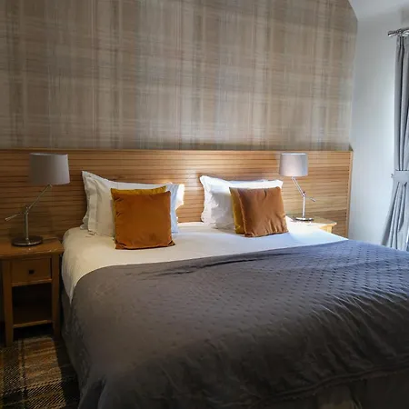 The Glen Mhor Apartments-2
