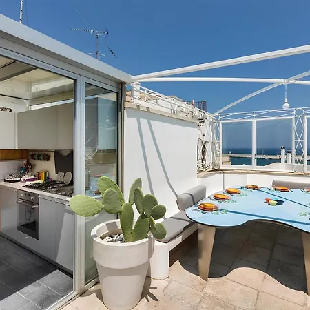 Dimora Storica Torre Matta Elegance, History And Sea Views In The Heart Of Otr-2