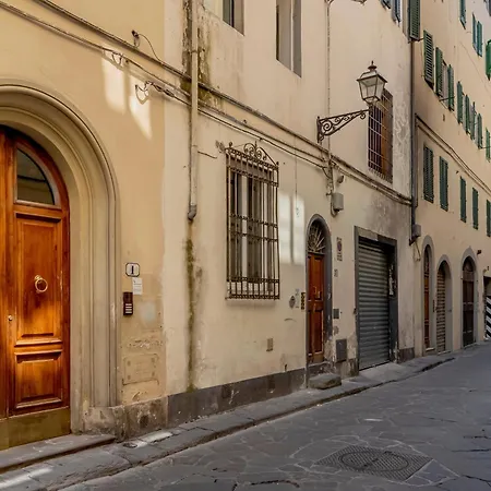 Santa Croce Exclusive-3