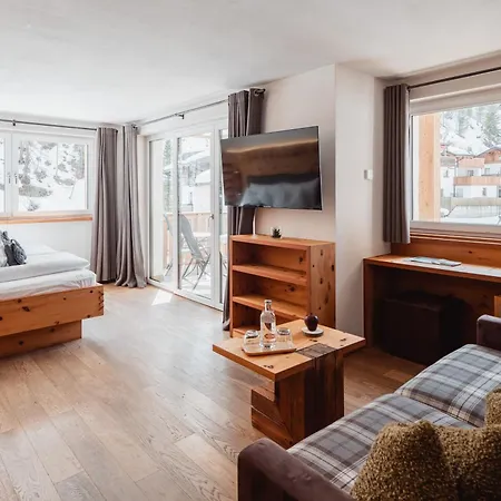 Montresor Hotel Pfeldererhof-3
