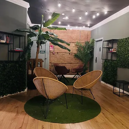 Black Swan Hostel Barcelona-2