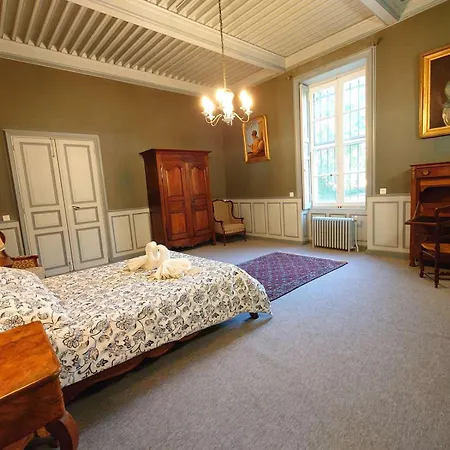 Château Rouge - petit château avec piscine - 8 chambres-2