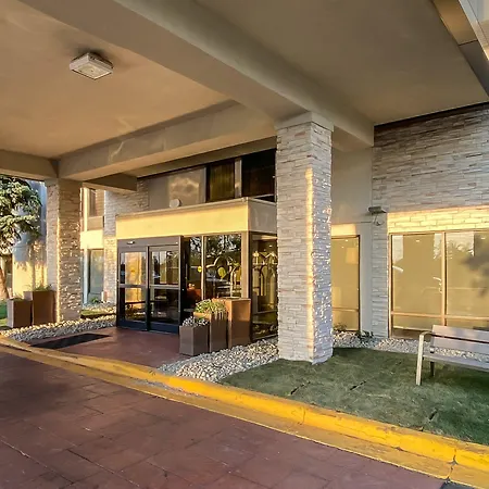 Holiday Inn Express Flint-Campus Area By Ihg-3