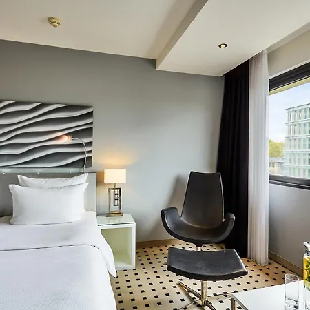 Radisson Blu Conference Hotel, Duesseldorf-3