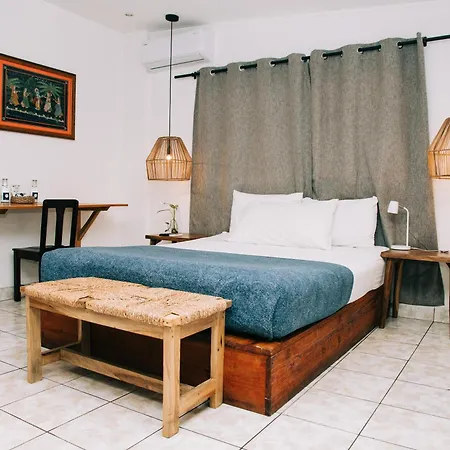 Cinco Hotel B&B-3