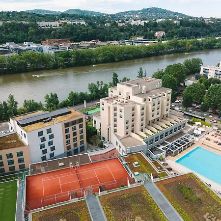Hotel Lyon Metropole & Spa-3