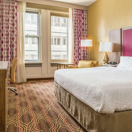 Hampton Inn Majestic Chicago Theatre District-3