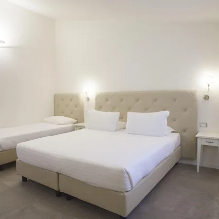 Hotel Accademia-3