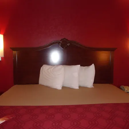 Econo Lodge-3