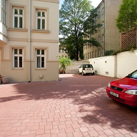 Louis Leger - Czech Leading Hotels-3